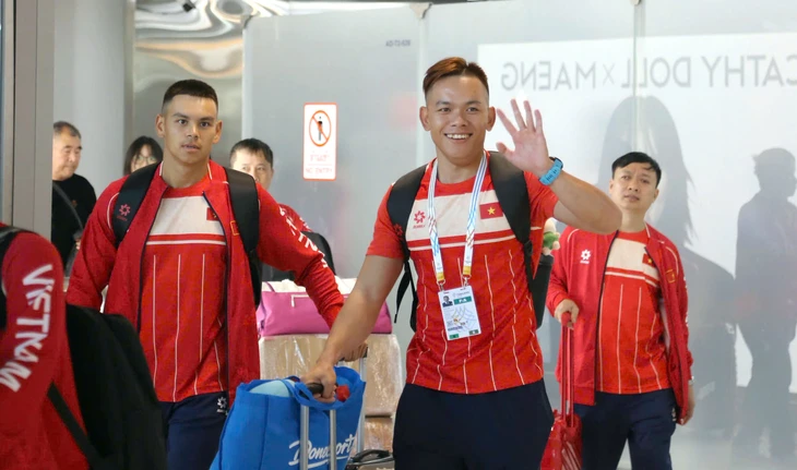 Đoàn thể thao Việt Nam đến Thái Lan, sẵn sàng giành 90-100 HCV SEA Games - Ảnh 1.