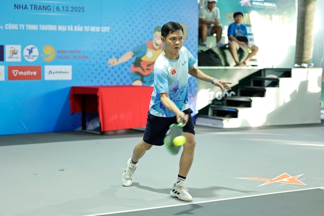 Vackra bilder från pickleballturneringen Những pha bóng đẹp tại giải pickleball 'Vì học sinh nghèo hiếu học'- Ảnh 4.