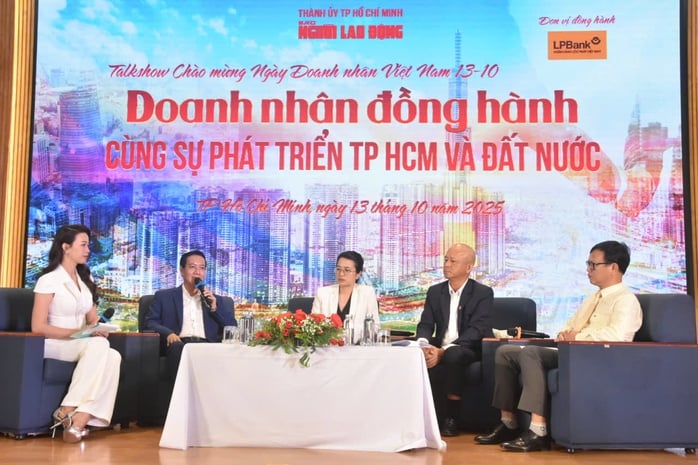 Egy vietnamiak számára megfizethető lakhatást biztosító vállalkozás tulajdonosának el nem mondott története - 3. kép. Chuyện chưa kể về ông Chủ doanh nghiệp nhà ở vừa túi tiền cho người Việt - Ảnh 3.