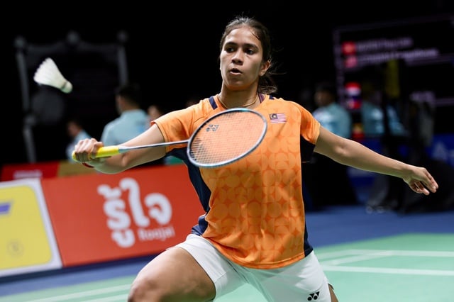 حار: نجوين ثوي لينه حققت عودة مذهلة، حيث هزمت لاعبة التنس رقم 1 في ماليزيا - صورة 6. Nóng: Nguyễn Thùy Linh ngược dòng ngoạn mục, đánh bại tay vợt nữ số 1 Malaysia- Ảnh 6.