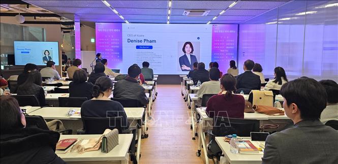 ছবির ক্যাপশন