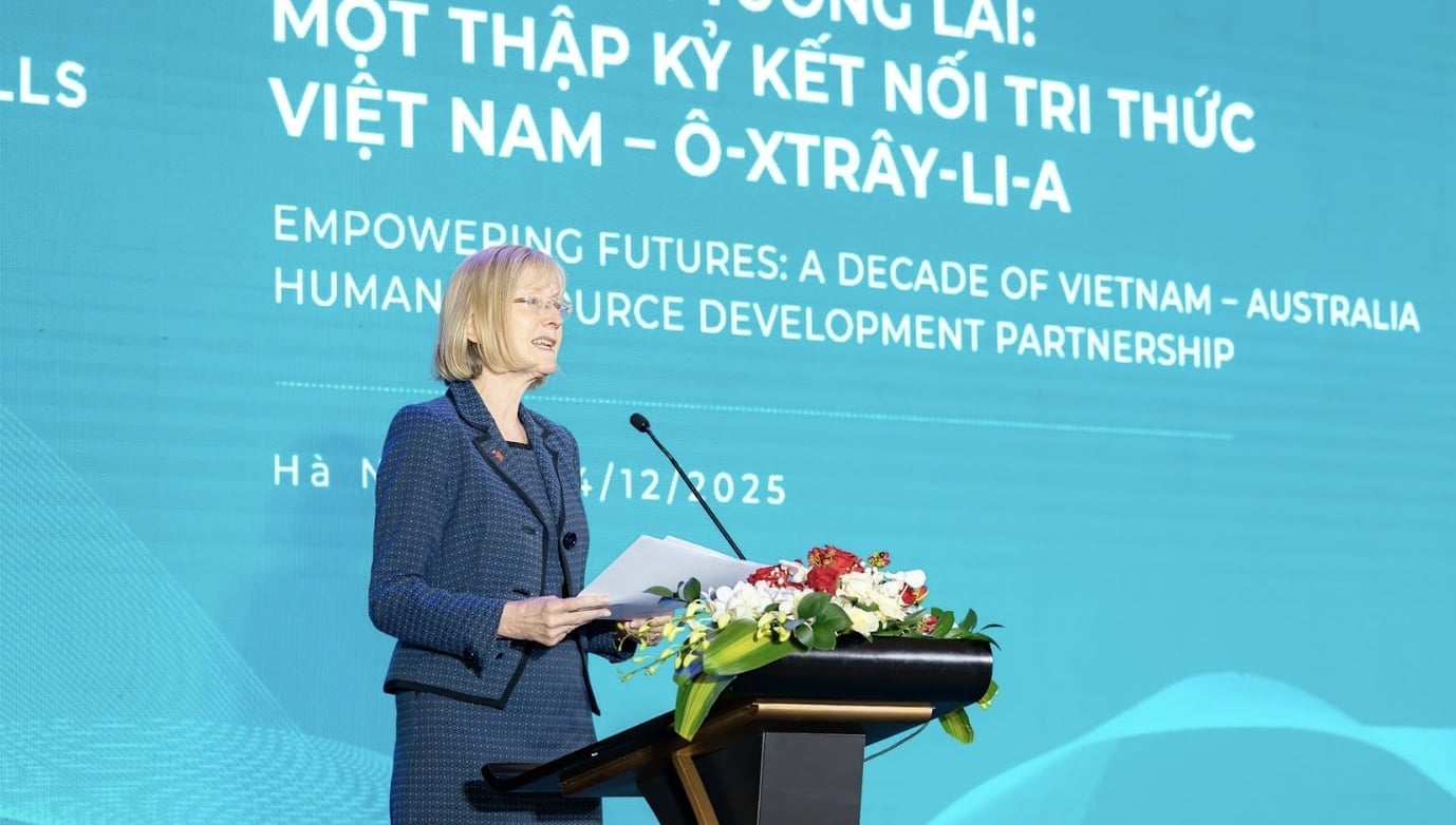 Australian Ambassador to Vietnam Gillian Bird emphasized that Aus4Skills has contributed to deepening the good relationship between the two countries. Photo: Organizing Committee. Đại sứ Australia tại Việt Nam Gillian Bird nhấn mạnh Aus4Skills đã góp phần làm sâu sắc mối quan hệ tốt đẹp giữa hai nước. Ảnh: BTC.