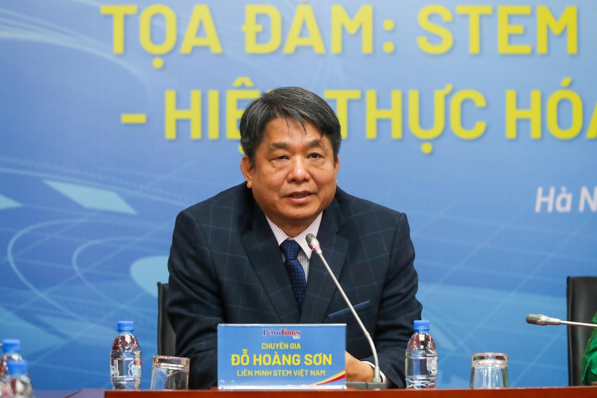 Dr. Do Hoang Son - um especialista pioneiro em educação STEM no Vietnã, membro fundamental da Aliança STEM do Vietnã.