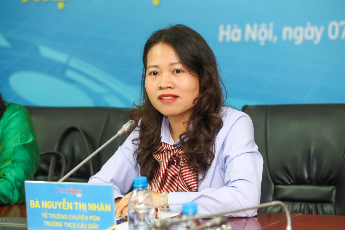 A professora Nguyen Thi Nhan, chefe do grupo profissional da Escola Secundária Cau Giay, dedicou-se intensamente à pesquisa em educação STEM (Ciência, Tecnologia, Engenharia e Matemática).