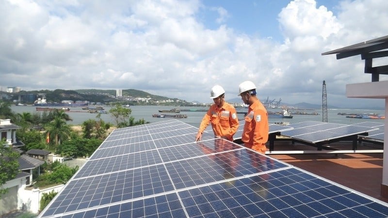 Customers register for rooftop solar power system installation on the customer care center website https://cskh.npc.com.vn/.