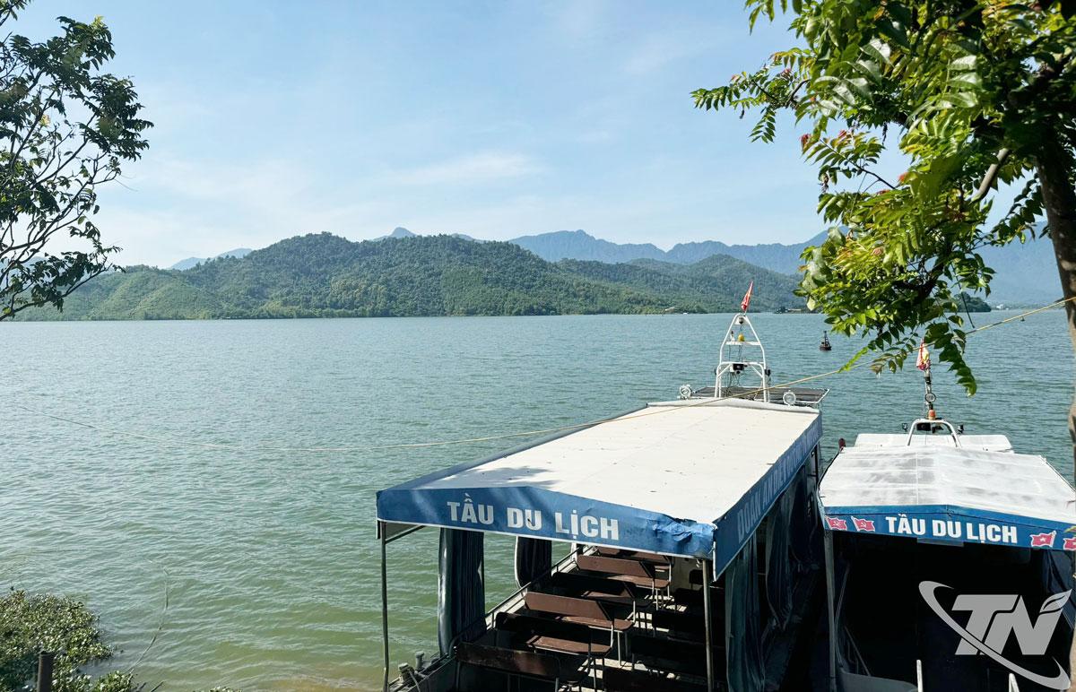 Тай Нгуєн: Використання потенціалу для розвитку громадського туризму Thái Nguyên: Khai thác tiềm năng phát triển du lịch cộng đồng