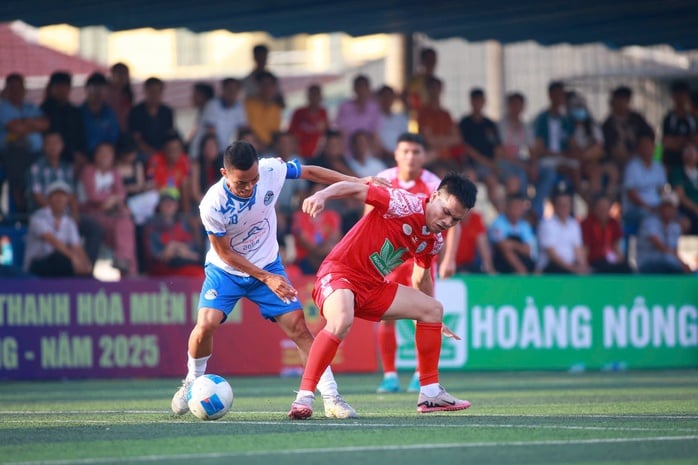 Hơn 100 triệu đồng tiền thưởng tại Giải bóng đá vô địch Thanh Hóa miền Nam 2025 - Ảnh 4.