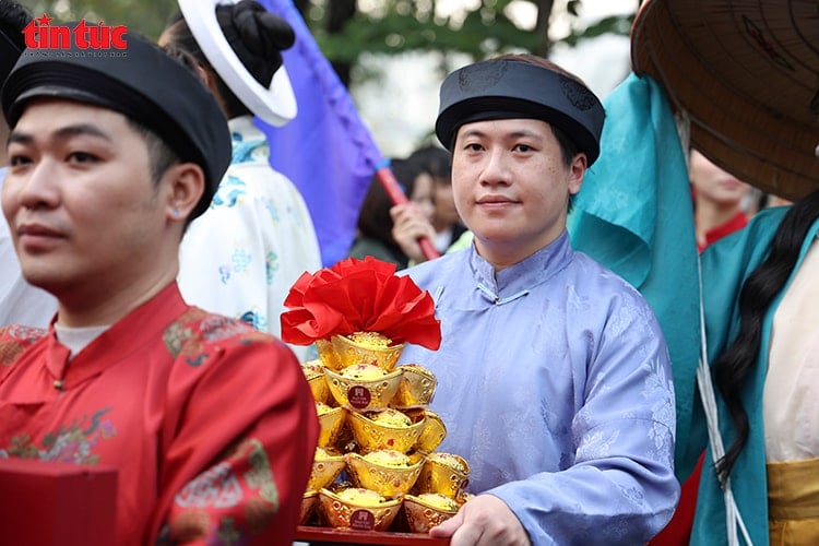 चित्र परिचय