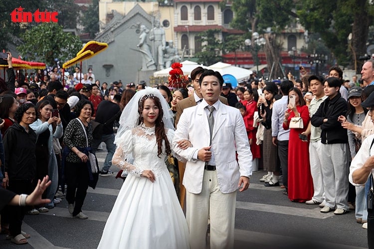 चित्र परिचय