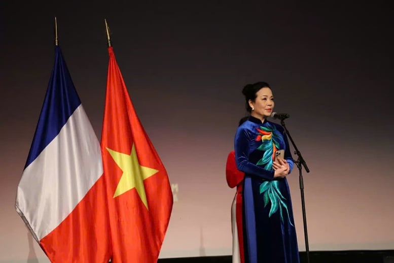 Öppning av 'Vietnamesisk filmvecka - Ljusets resa' - Foto 2. Khai mạc Tuần lễ 'Điện ảnh Việt Nam - Hành trình Ánh sáng'- Ảnh 2.