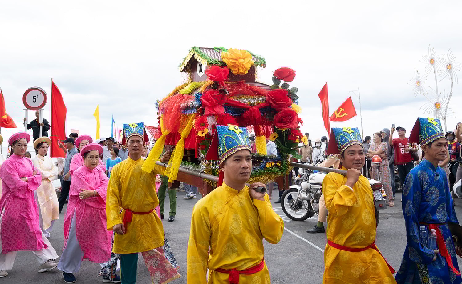 Mempromosikan nilai perayaan Nghinh Ong Lai Son