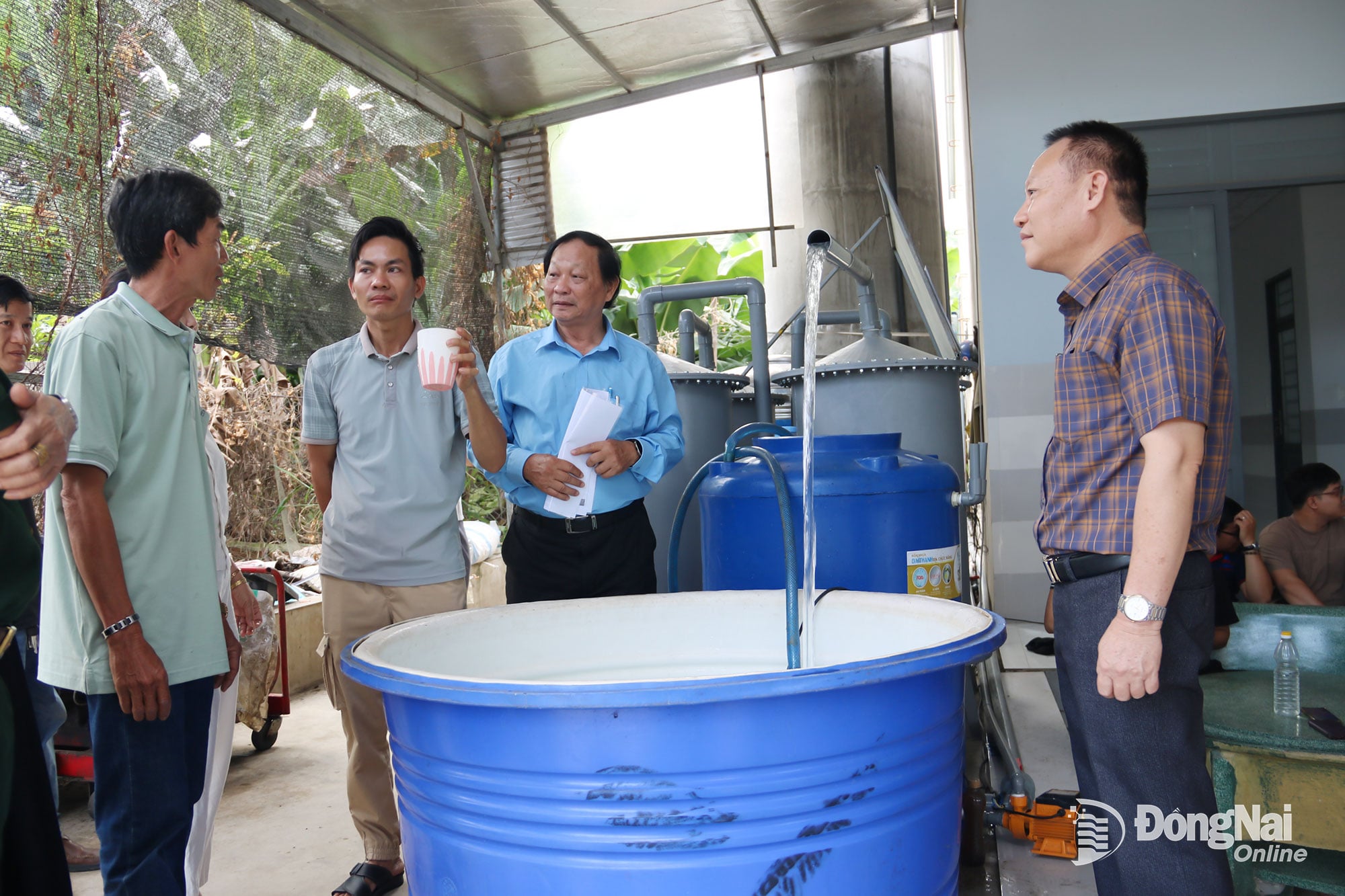 Produkter fra avløpsrenseanlegg i produksjon og husdyrhold hos Tan Quyet Thang Cooperative.