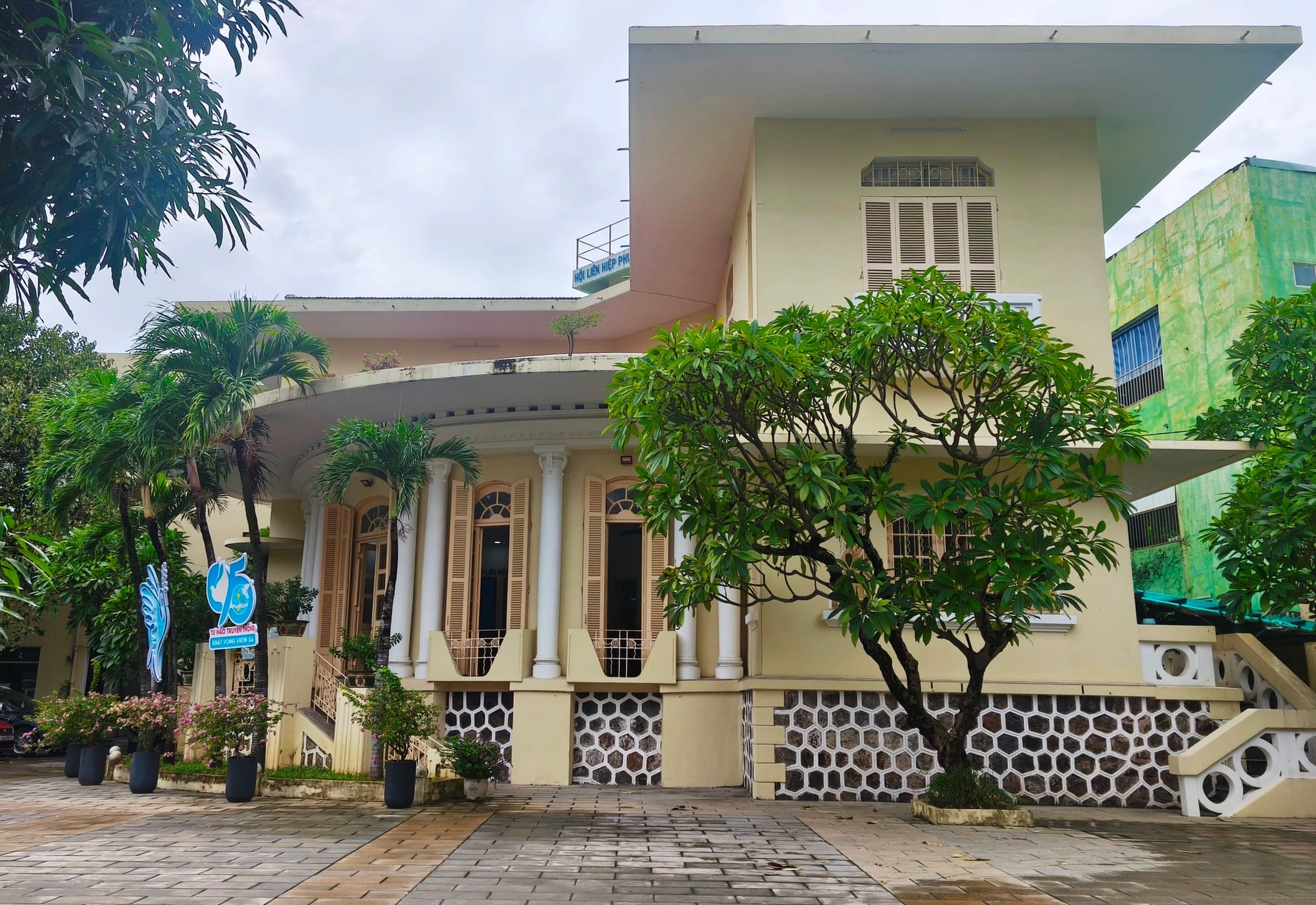 Thận trọng trong ứng xử với di sản kiến trúc- Ảnh 1.