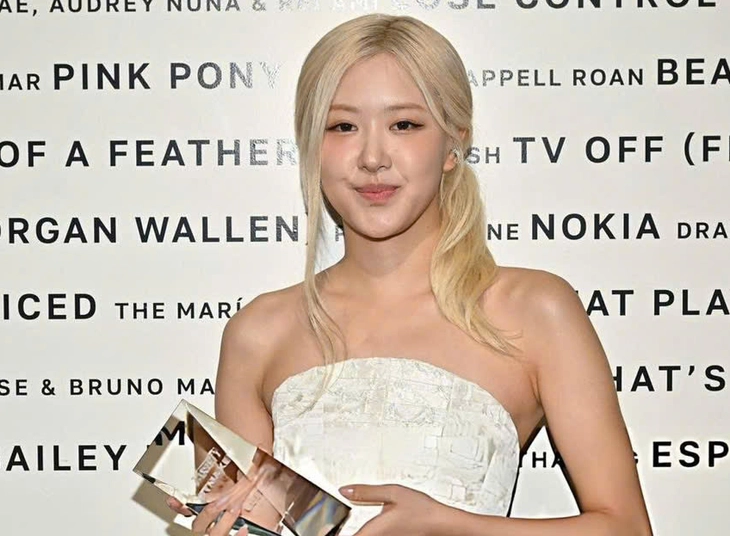 Rosé BlackPink là Người tạo hit toàn cầu của năm nhờ cơn sốt APT - Ảnh 2.