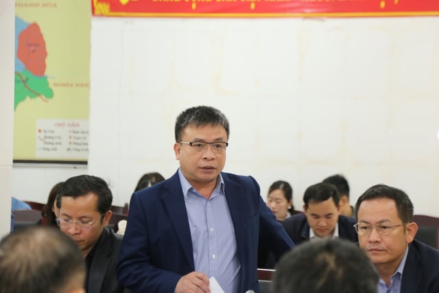 Gỡ khó cho y tế cơ sở: Trả lại sức mạnh tuyến đầu- Ảnh 3.