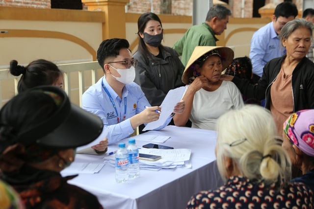 Gỡ khó cho y tế cơ sở: Trả lại sức mạnh tuyến đầu- Ảnh 8.