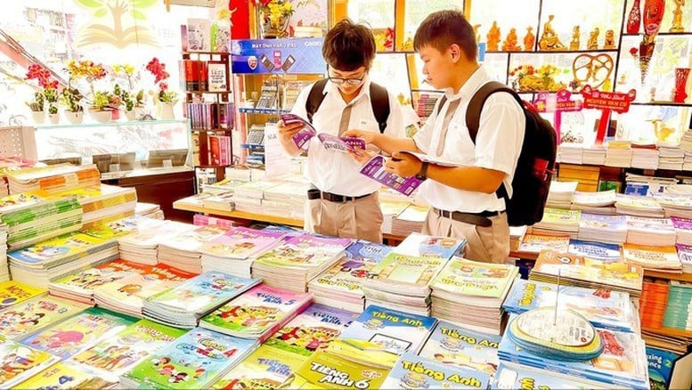 শিক্ষা ও প্রশিক্ষণ মন্ত্রণালয় দেশব্যাপী সাধারণ শিক্ষার পাঠ্যপুস্তকের একটি সমন্বিত সেট ব্যবহার করার সিদ্ধান্ত নিয়েছে।