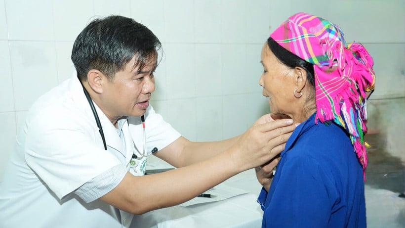 การดำเนินนโยบายการเก็บค่าบริการโรงพยาบาลฟรี จะช่วยให้ประชาชนโดยเฉพาะกลุ่มที่มีความสำคัญมีสุขภาพที่ดีขึ้น...