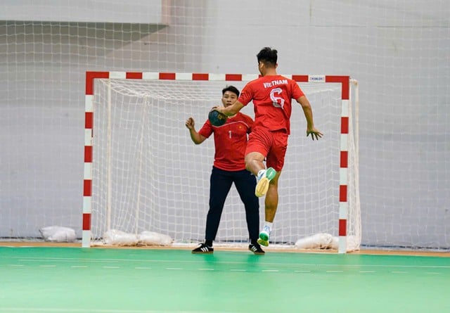 Bóng ném Việt Nam khí thế ngùn ngụt, sẵn sàng đánh bại Philippines: Chờ đại chiến Thái Lan- Ảnh 2.