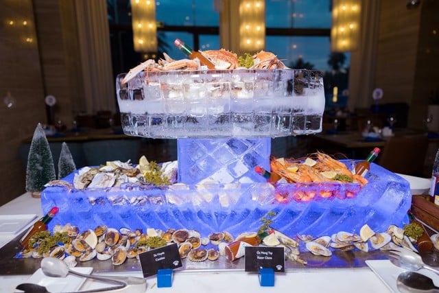 Von der Perleninsel bis zum Felsplateau: Interessante Geschichten aus der Weihnachtszeit Từ đảo ngọc đến cao nguyên đá, câu chuyện mùa lễ hội cuối năm thú vị- Ảnh 8.