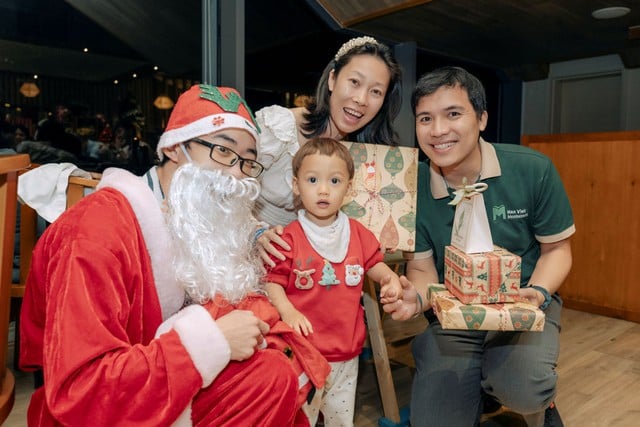 Von der Perleninsel bis zum Felsplateau: Interessante Geschichten aus der Weihnachtszeit Từ đảo ngọc đến cao nguyên đá, câu chuyện mùa lễ hội cuối năm thú vị- Ảnh 10.