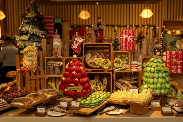 Von der Perleninsel bis zum Felsplateau: Interessante Geschichten aus der Weihnachtszeit Từ đảo ngọc đến cao nguyên đá, câu chuyện mùa lễ hội cuối năm thú vị- Ảnh 12.