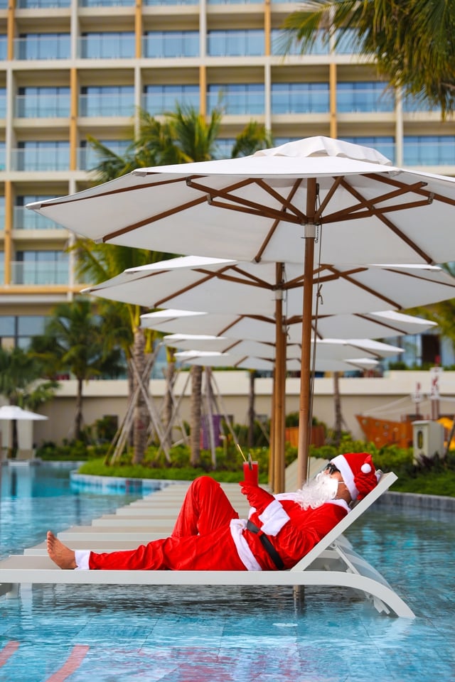 Von der Perleninsel bis zum Felsplateau: Interessante Geschichten aus der Weihnachtszeit Từ đảo ngọc đến cao nguyên đá, câu chuyện mùa lễ hội cuối năm thú vị- Ảnh 13.