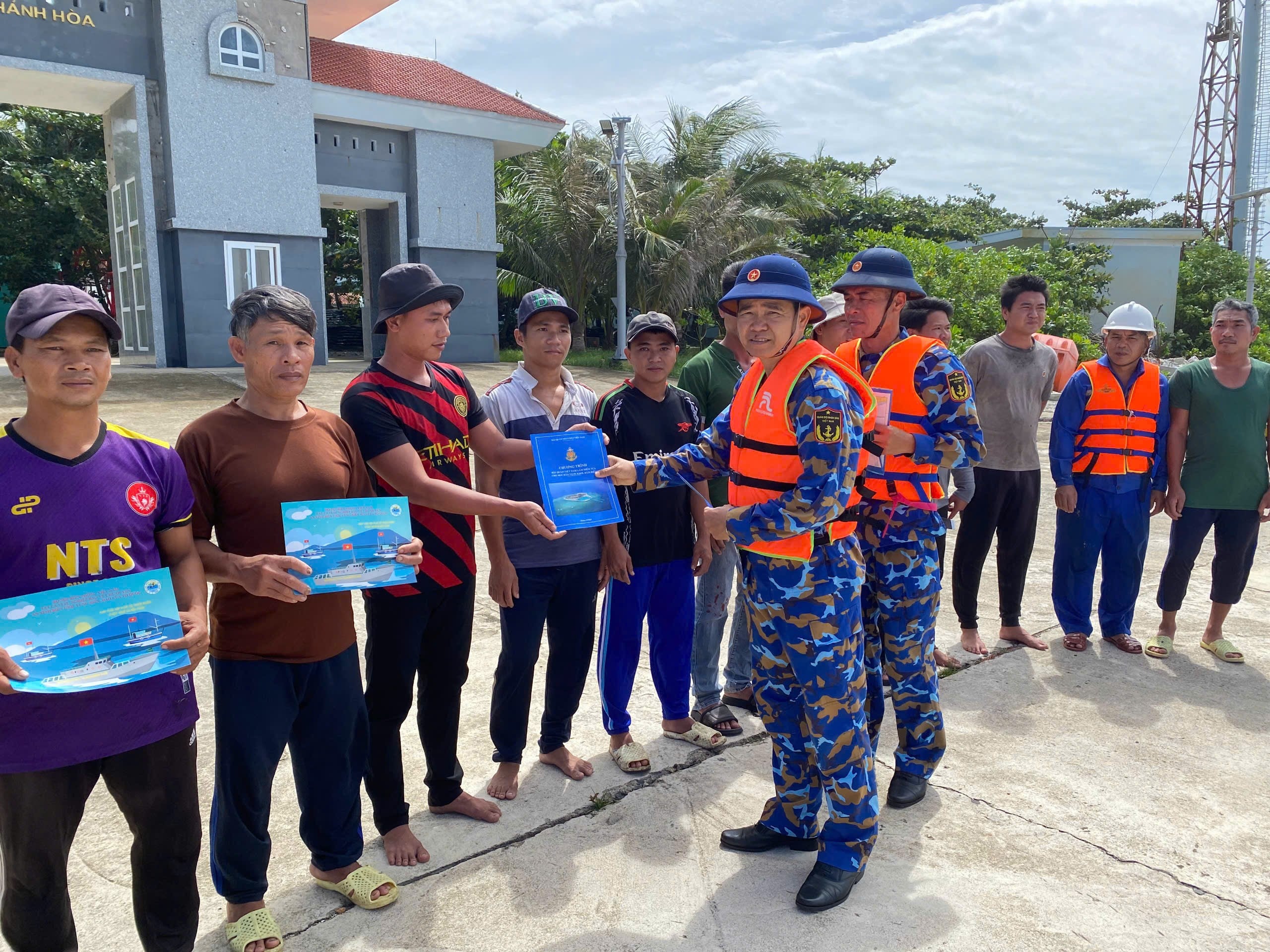 Đặc khu Trường Sa chủ động triển khai các biện pháp ứng phó áp thấp nhiệt đới