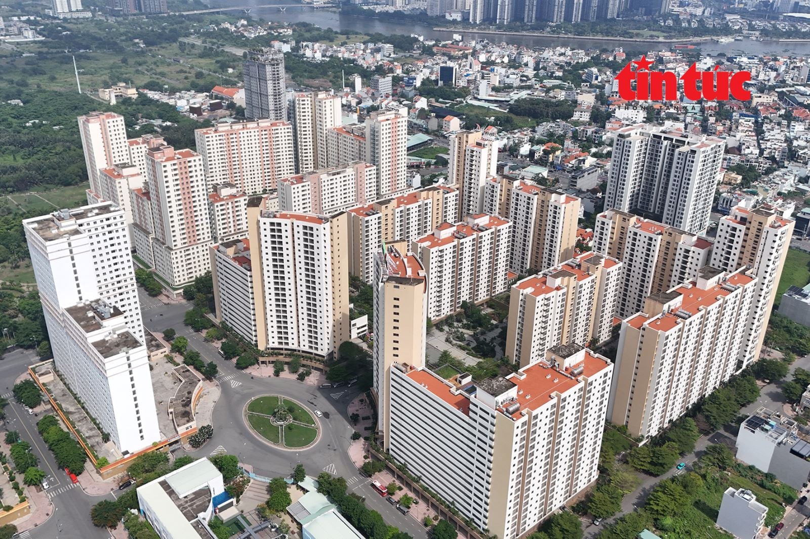 Подпись к фотографии