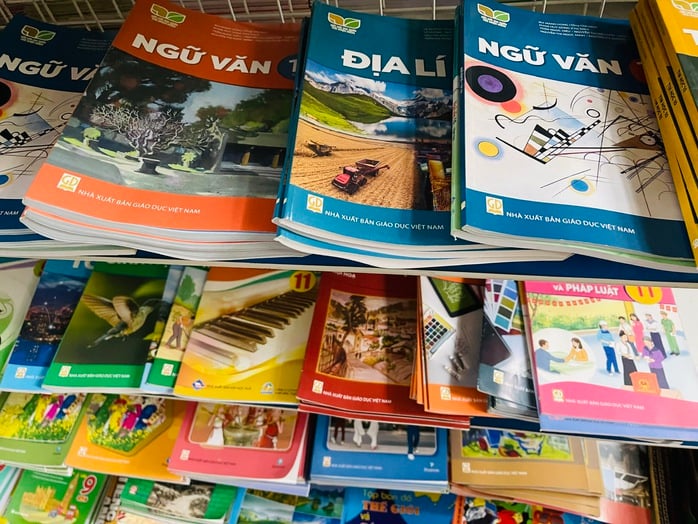 Tiêu chí nào lựa chọn bộ SGK ? - Ảnh 1.