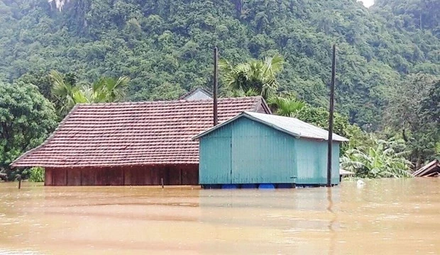 Casas flutuantes para evitar inundações. (Foto: Vo Dung/VNA)