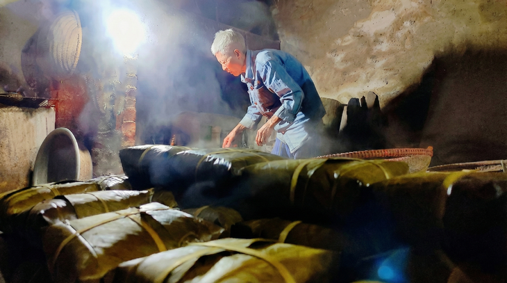 Những vết nứt biết thở và mùi hương của sự trở về - Ảnh 2.