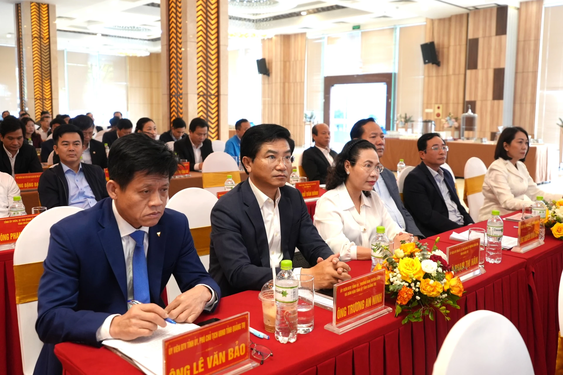 المندوبون المشاركون في المؤتمر - الصورة: ترونغ دوك