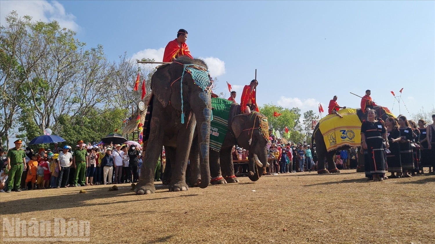 Đắk Lắk phát triển du lịch cộng đồng gắn với nâng cao đời sống đồng bào dân tộc thiểu số - Ảnh 4.