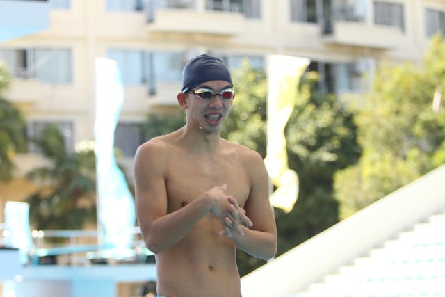 شناگران هوی هوانگ و هونگ نگوین از ساختار عجیب استخر در بازیهای SEA رونمایی کردند و مصمم به کسب مدال طلا هستند - عکس ۲ Kình ngư Huy Hoàng và Hưng Nguyên tiết lộ hồ bơi cấu trúc ‘lạ’ tại SEA Games, quyết giành HCV- Ảnh 2.