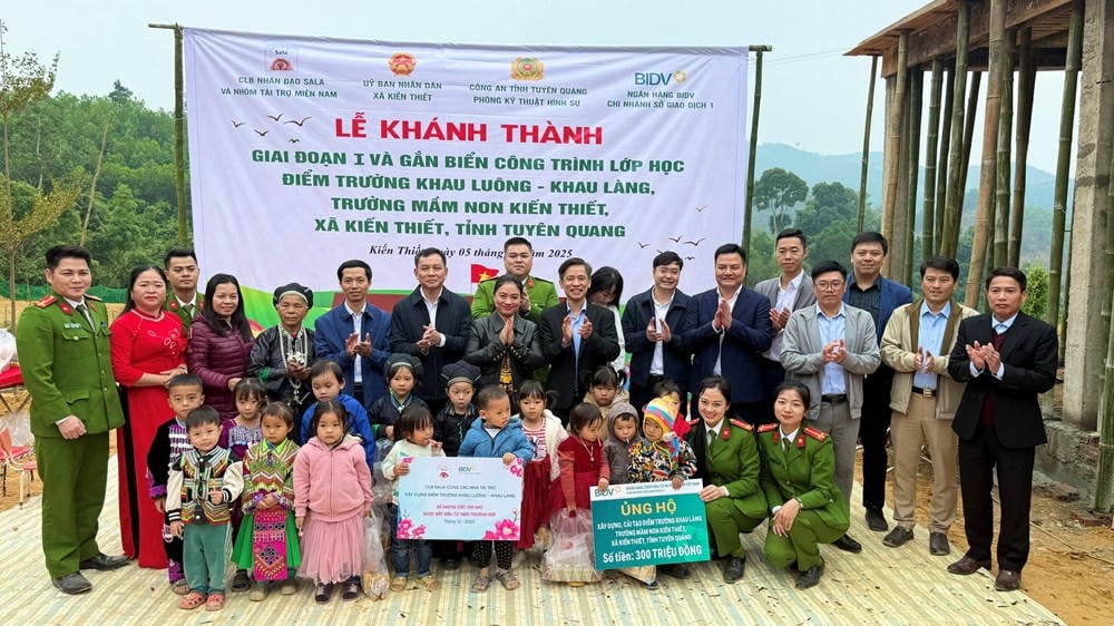 Programul umanitar de examinare medicală și intervenții chirurgicale al Clubului Sala are loc la Centrul Medical Regional Chiem Hoa (Tuyen Quang) începând cu 7 decembrie 2025. (Foto: Y.K)