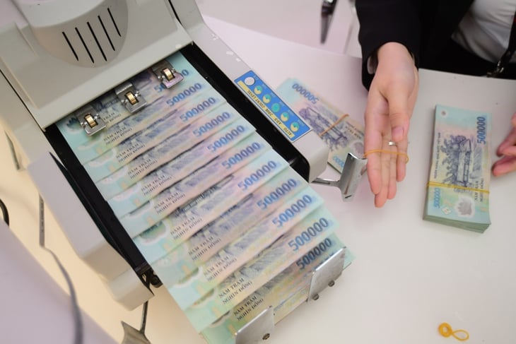 Lợi nhuận cao, doanh nghiệp phân bón, hàng không tăng mục tiêu lãi sau thuế cả năm - Ảnh 1.