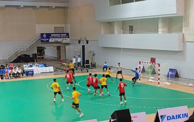 Bóng ném Việt Nam thắng kịch tính ở phút cuối trận ra quân SEA Games 33 - Ảnh 1.