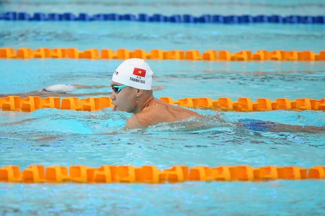 Bể bơi SEA Games chật chội trong ngày đầu kình ngư Việt Nam tập luyện, vì sao?- Ảnh 5.