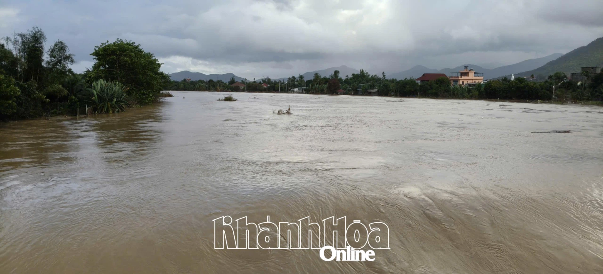 Es ist wahrscheinlich, dass die Überschwemmungen am Cai-Fluss in Nha Trang die Stufe 2 erreichen werden.