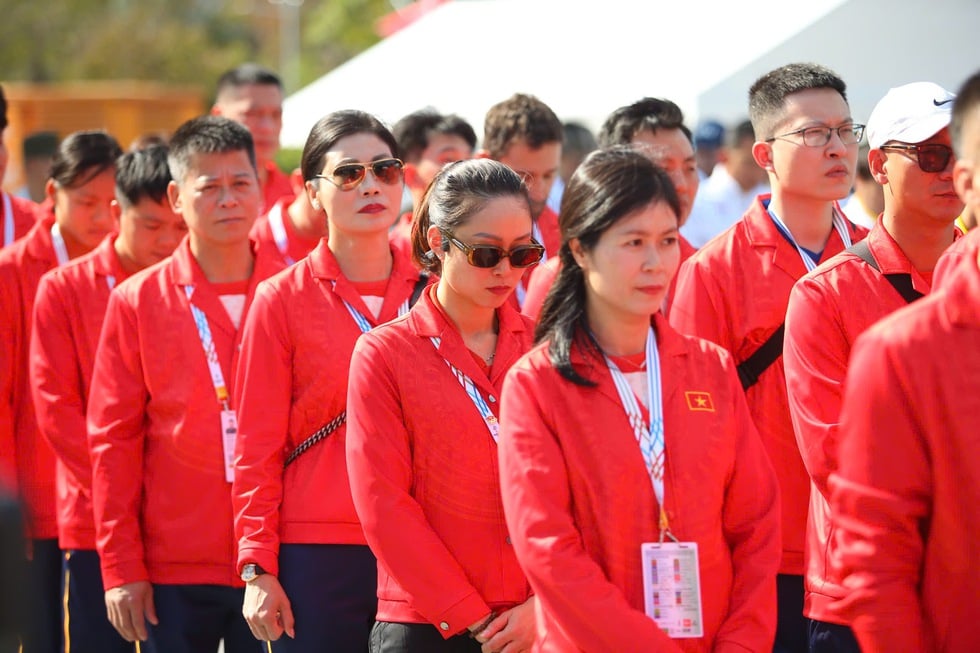 Xúc động hình ảnh Quốc kỳ Việt Nam trong lễ thượng cờ tại SEA Games 33- Ảnh 6.
