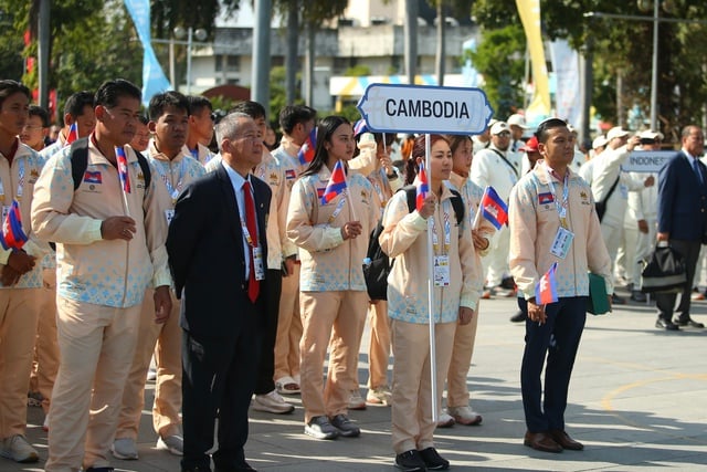Tuyệt vời tình cảm thân thiện VĐV Thái Lan và Campuchia giữa chiến sự căng thẳng: Thể thao là thế!- Ảnh 6.