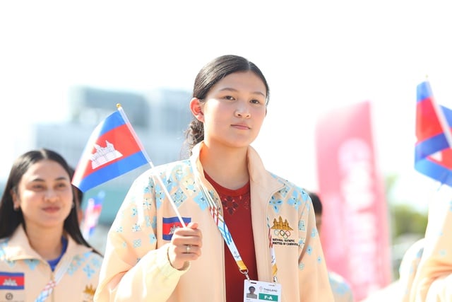 Tuyệt vời tình cảm thân thiện VĐV Thái Lan và Campuchia giữa chiến sự căng thẳng: Thể thao là thế!- Ảnh 8.