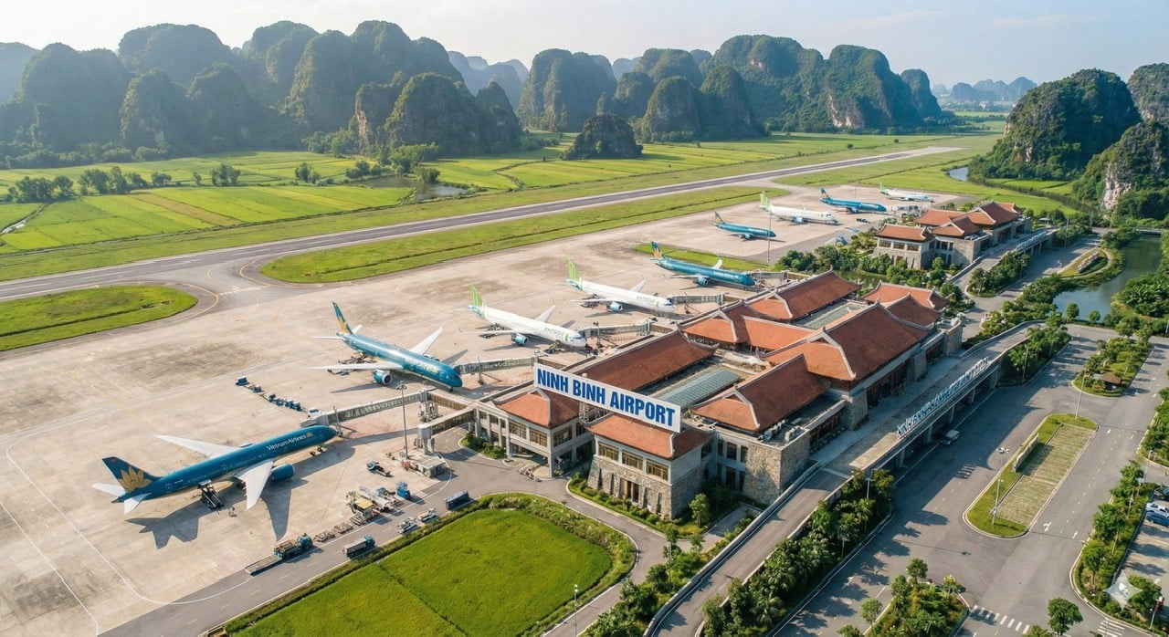 Ninh Binh International Airport förväntas ha en total investering på cirka 23 216 miljarder VND, med målet att byggas påbörjas 2027 och tas i bruk 2029. (Illustrationsfoto)