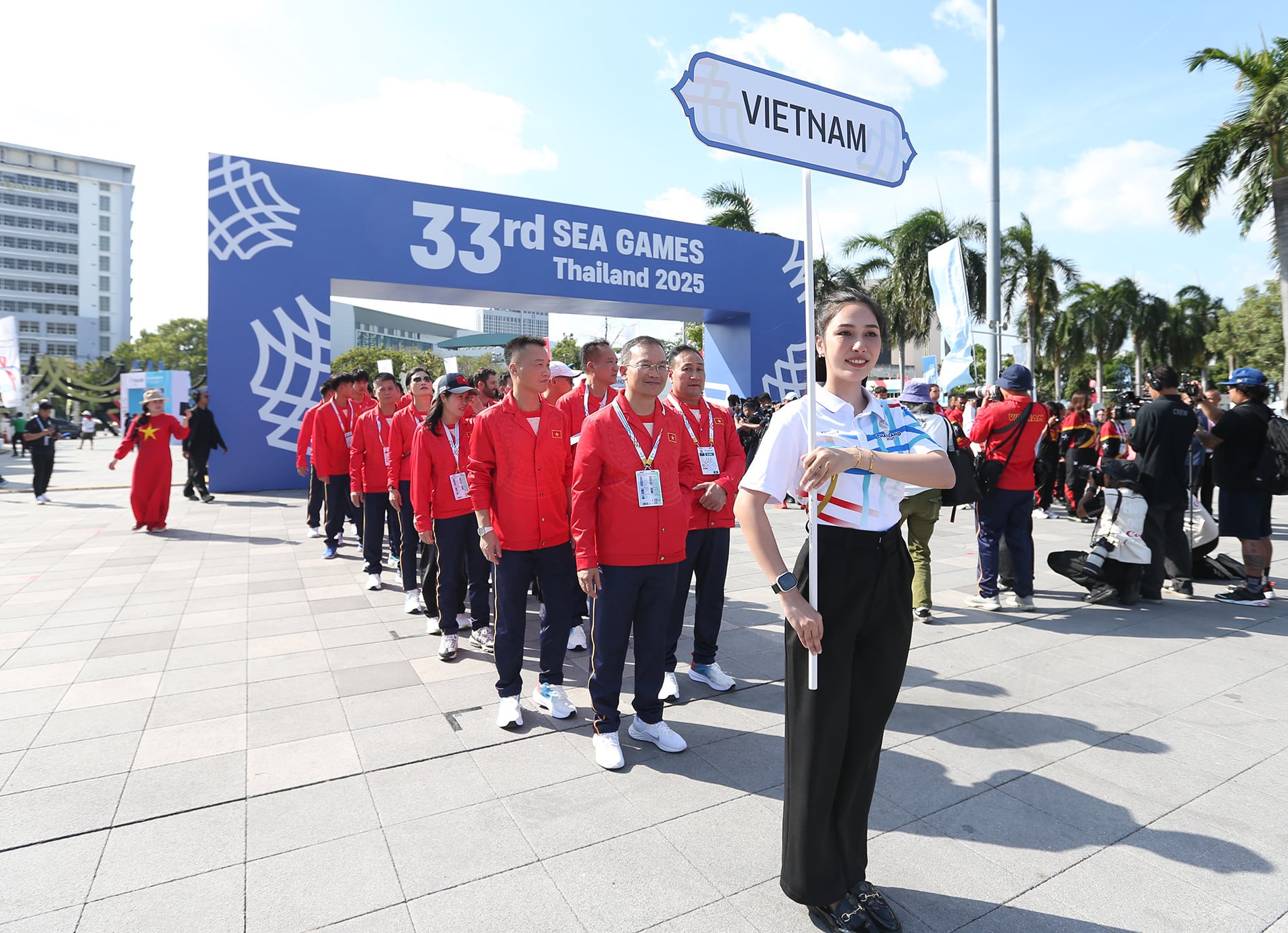the thao viet nam thuong co sea games 5.JPG