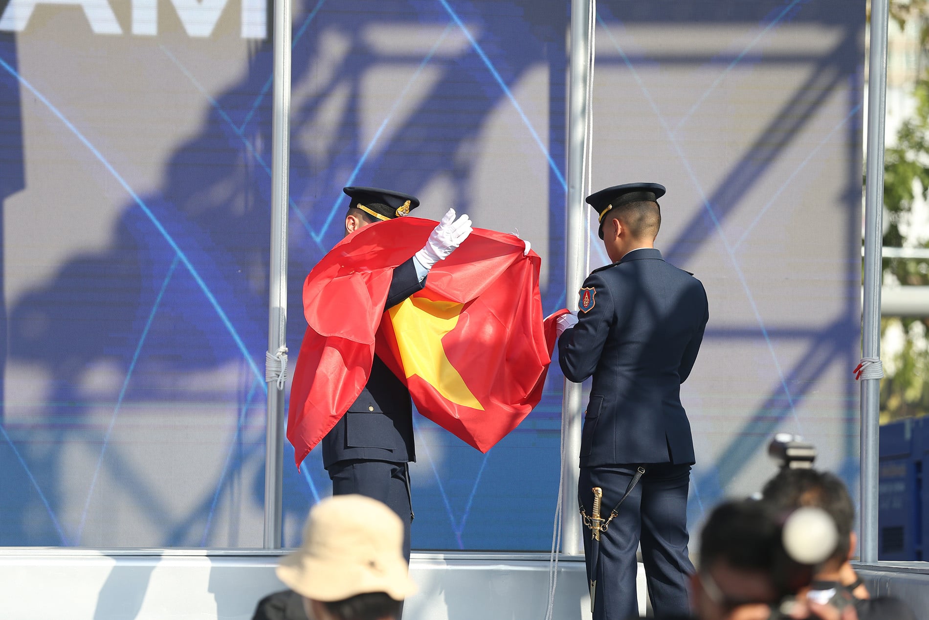 the thao viet nam thuong co sea games 13.JPG