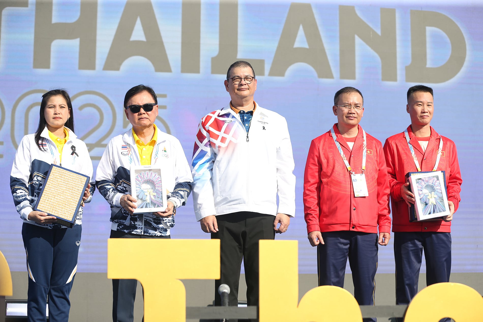 the thao viet nam thuong co sea games 11.JPG