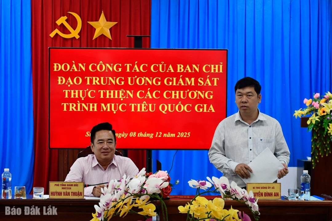 Г-н Нгуен Динь Ан, секретарь партии и председатель Народного совета коммуны Суой Трай, предоставил дополнительную информацию об эффективности национальных целевых программ в этом районе.