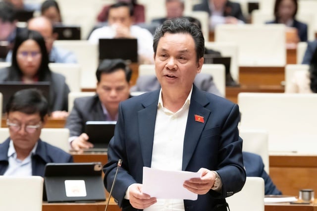 Đại biểu Quốc hội đề xuất cơ chế Hà Nội phá dỡ, cải tạo chung cư cũ nếu có 50% chủ nhà đồng ý- Ảnh 2.