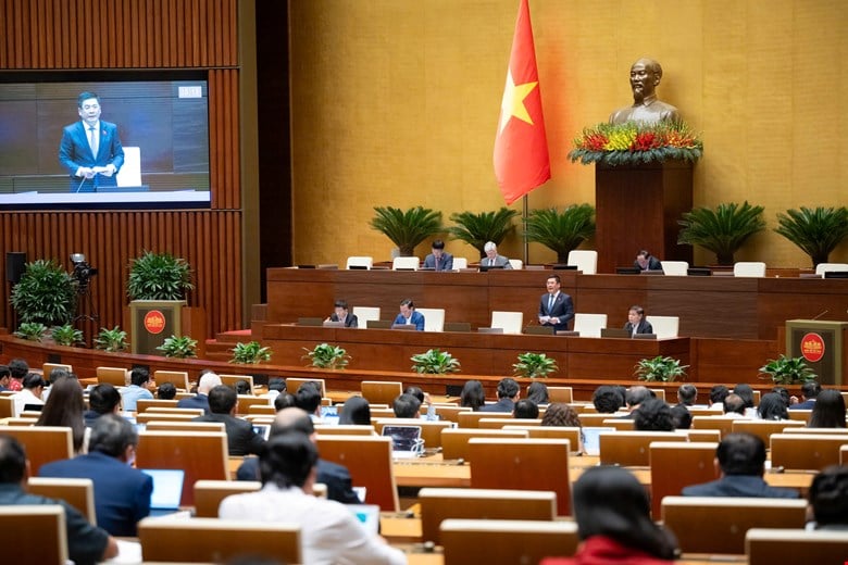 সভার দৃশ্য। ছবি: quochoi.vn